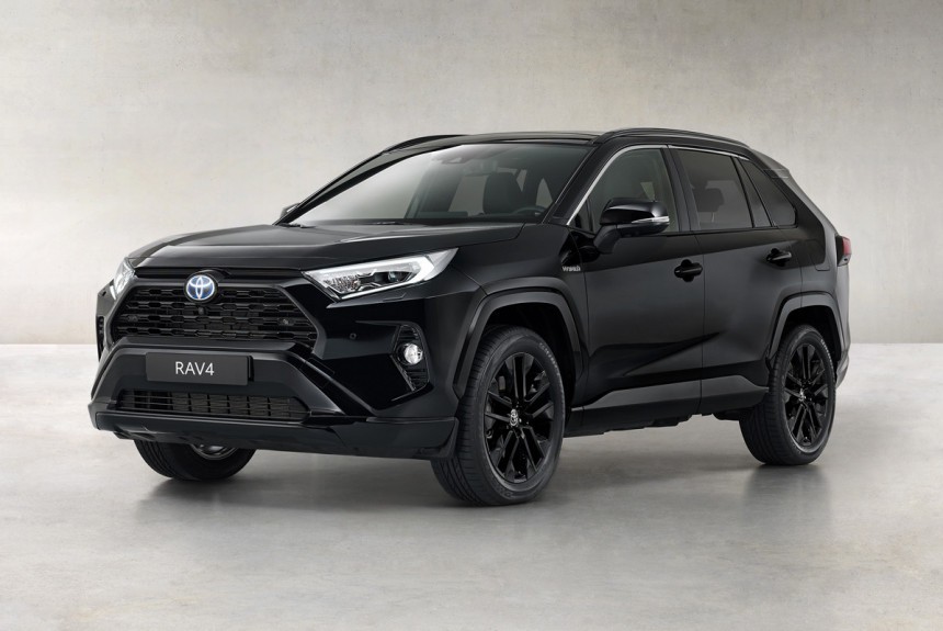 Версия Black Edition: теперь и Toyota RAV4