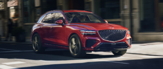 Новый Genesis GV70: раскрыты цены и комплектации в России
