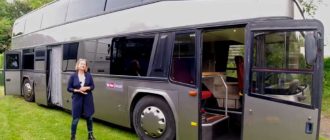 Супружеская пара построила уютный автодом на базе старого двухярусного автобуса