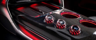 Лифтбек Mercedes-AMG GT предъявил серийный салон