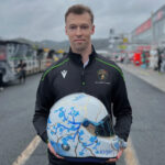 Даниил Квят представил шлем для серии Super GT