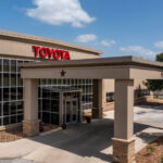 Toyota переносит производство в США на фоне глобального спада продаж
