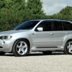 Первый BMW X5 обрел двигатель V10 и шестиступенчатую «механику»