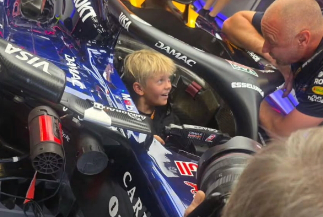 Робин Райкконен будет принят в программу Red Bull
